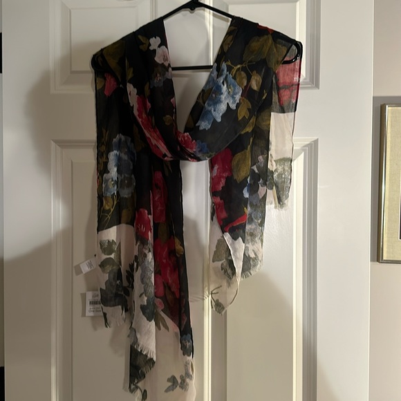 NWT J. Jill black print scarf 💯 polyester new with tags. - Picture 1 of 3